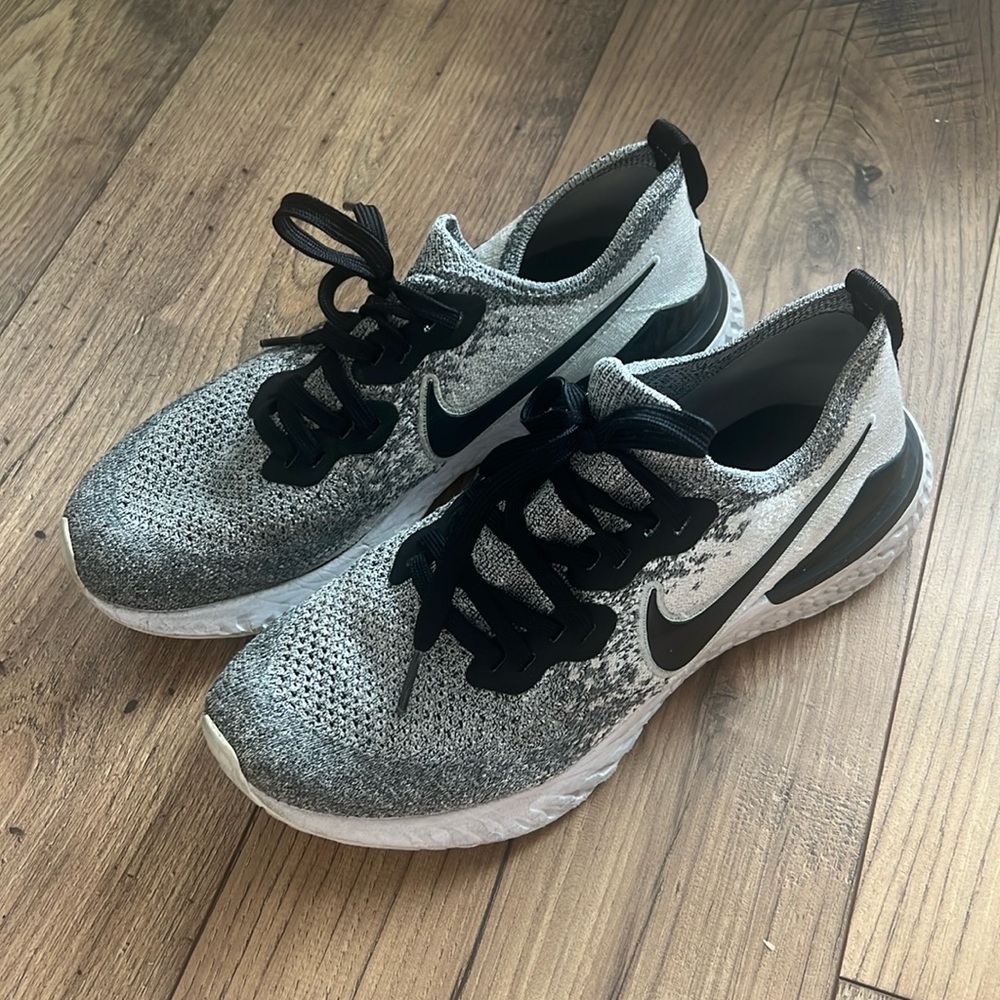 Nike epic reacts